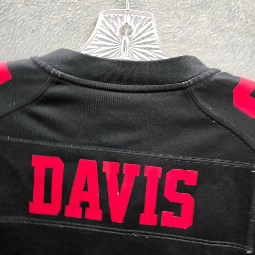 San Francisco 49ers Men Jersey Black Red‎ Small Vernon Davis 85 Nike Swoosh Logo